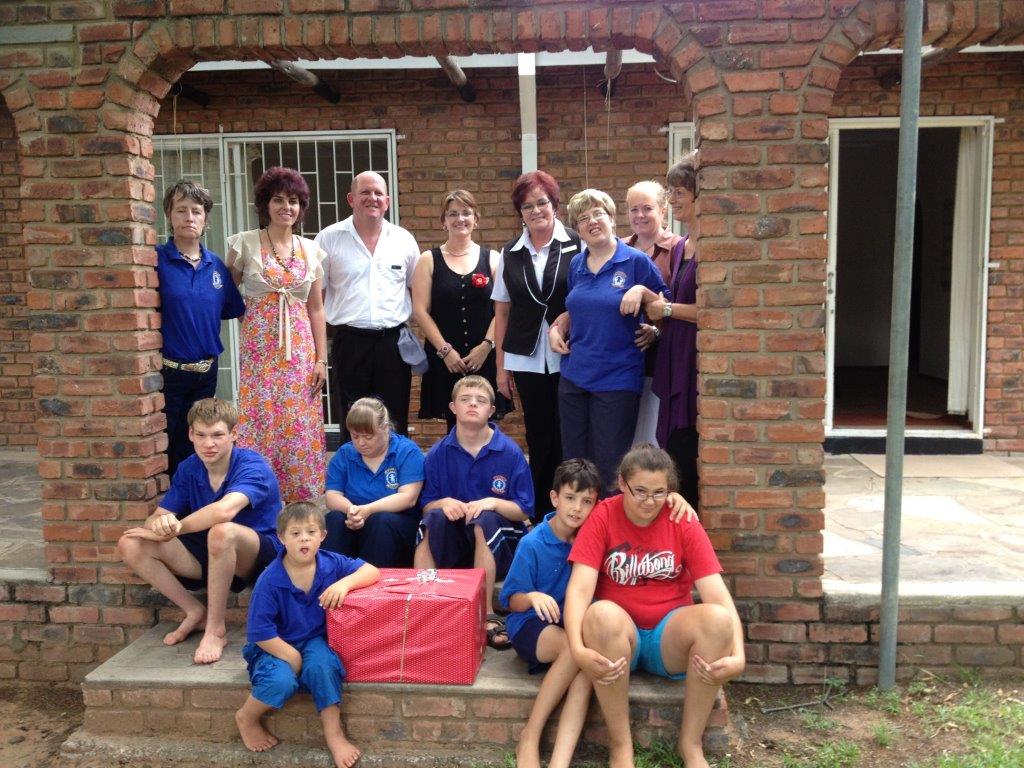 Sonstraal School representatives and children with Shangri-La Management